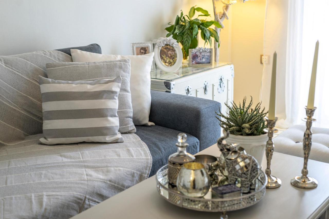 Luxury Apartments Zeas ピレウス エクステリア 写真