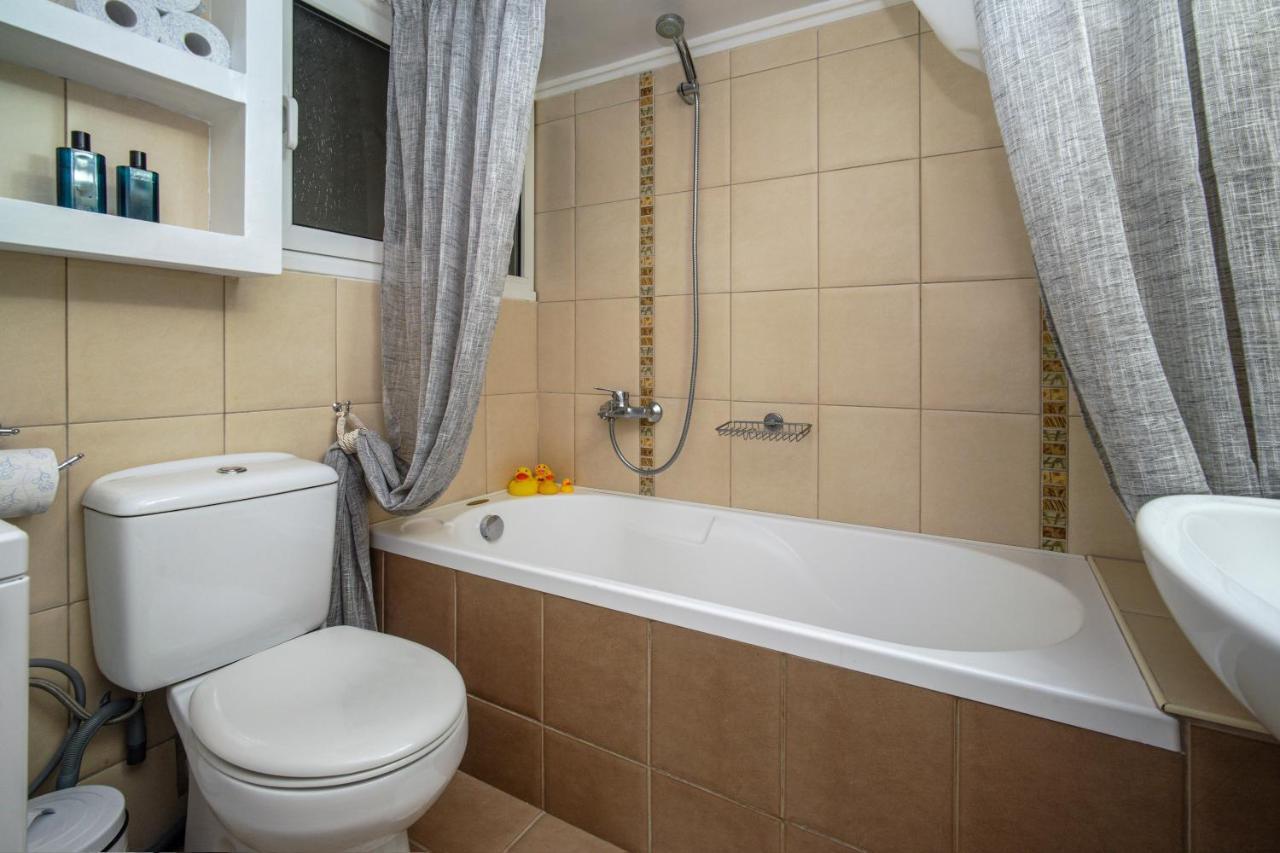 Luxury Apartments Zeas ピレウス エクステリア 写真