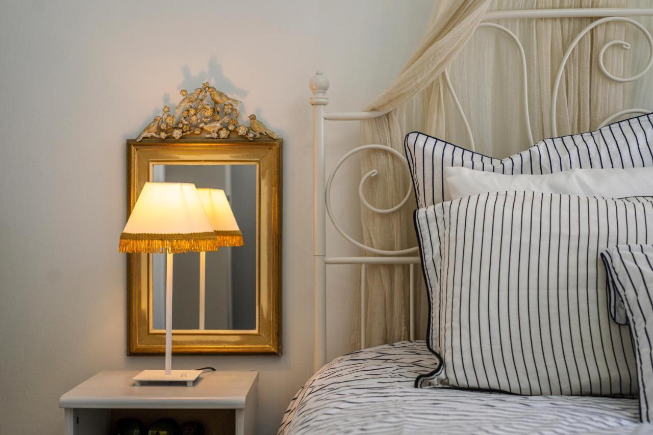 Luxury Apartments Zeas ピレウス エクステリア 写真
